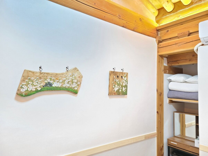 Bedroom 2, Nadul Hanok, Gyeongju