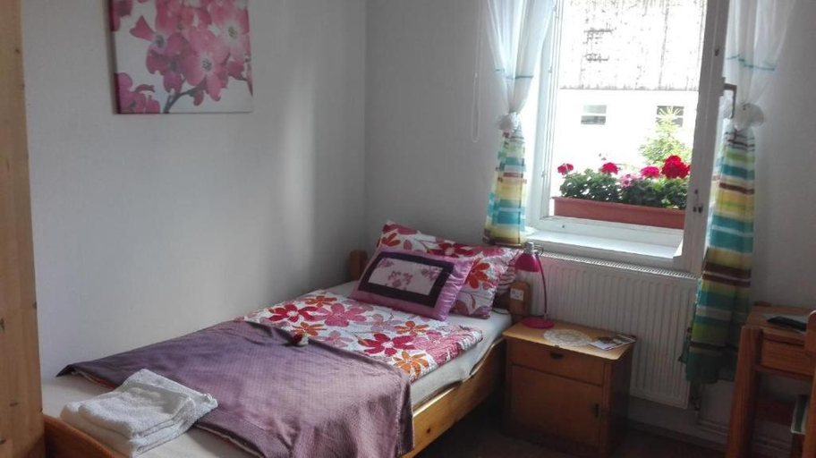 Bedroom 3, Hotel "Alte Schule" Trogen, Hof