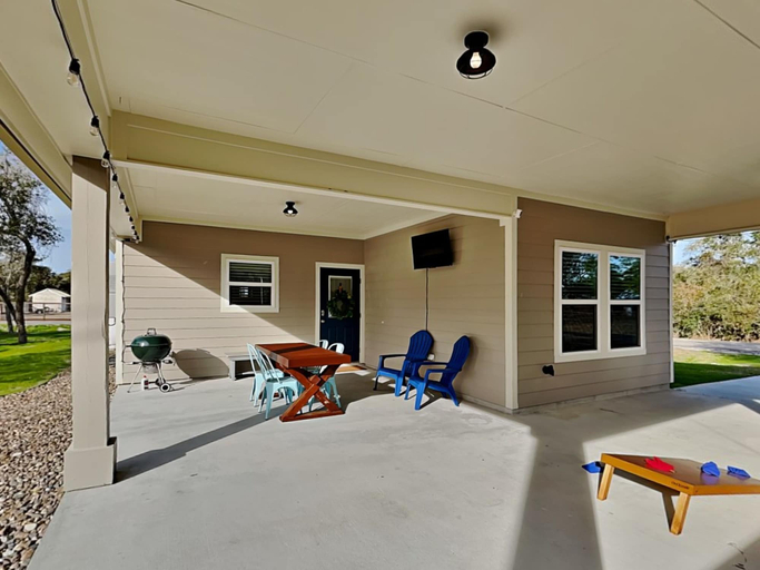 Others 4, Holiday Hideaway by Miss Kitty’s, Aransas