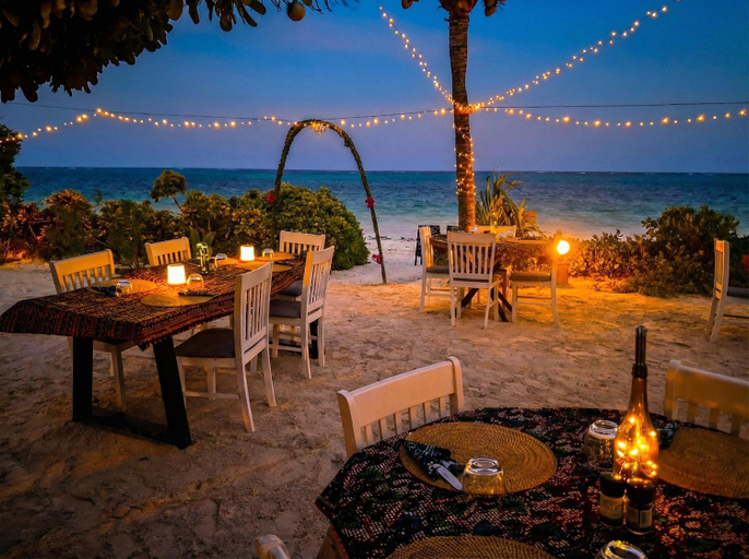 Food & Drinks 5, Kijani Beach Villas, Kusini