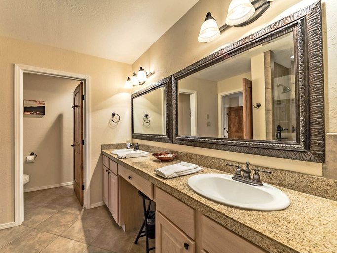 Bathroom 3, DB Mountain by Ruidoso Vacation Rentals, Lincoln