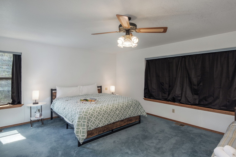 Bedroom 2, Jack Little by Ruidoso Vacation Rentals, Lincoln
