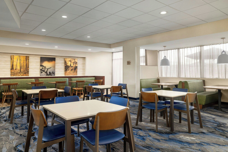 Food & Drinks 5, Fairfield Inn & Suites by Marriott West Monroe, Ouachita