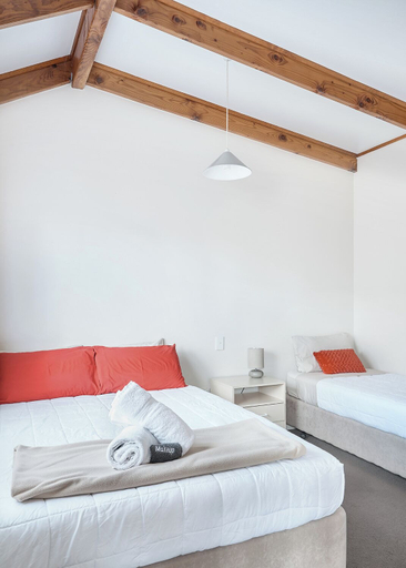 Bedroom 3, Mercury Bay Holiday Park, Thames-Coromandel
