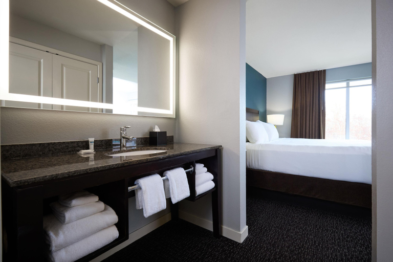 Bedroom 4, Hyatt House Seattle/Redmond, King