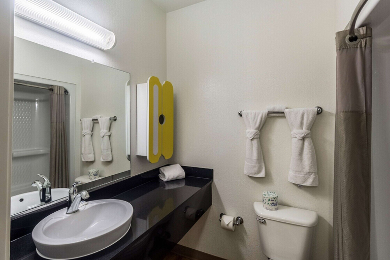 Bathroom 4, Studio 6 Mcallen, TX, Hidalgo