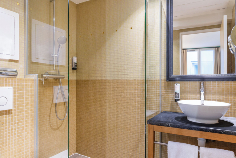 Bathroom 3, Appart Hotel Avalon, Paris