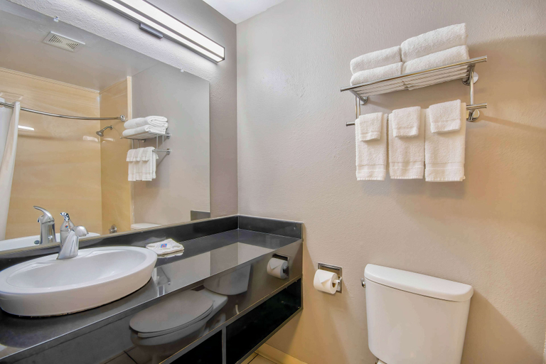 Bathroom 4, Studio 6 Extended Stay - San Antonio, TX - Medical Center, Bexar