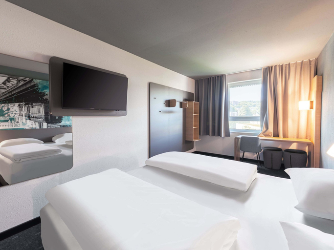 Bedroom 3, B&B HOTEL Wuppertal-City, Wuppertal