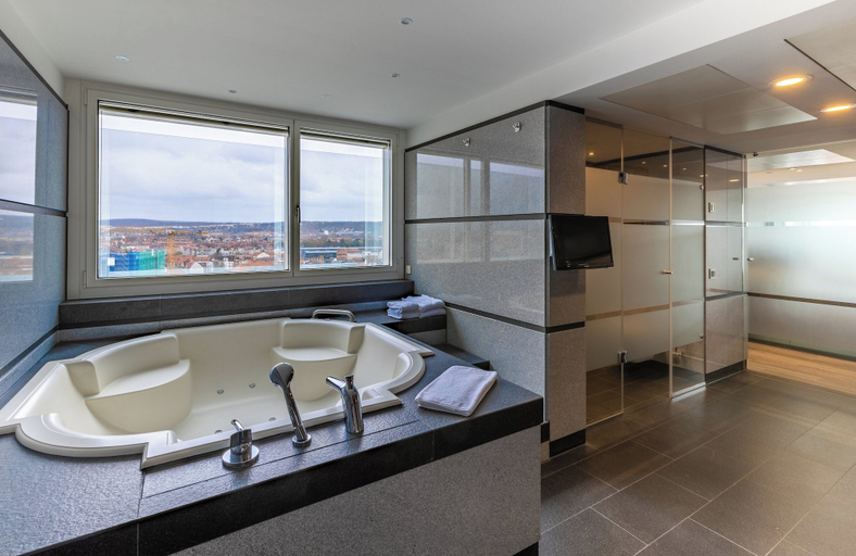 Bathroom 5, NYX Hotel Erfurt by Leonardo Hotels, Erfurt
