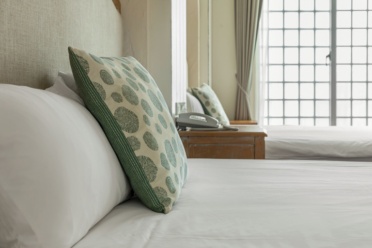 Bedroom 4, Southern France, Pingtung