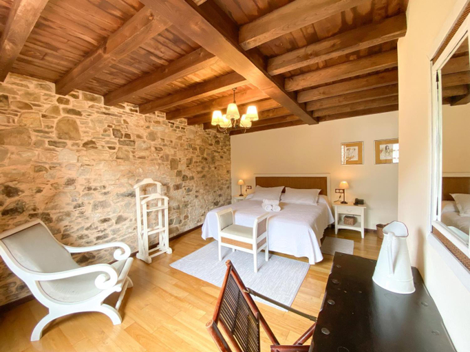 Bedroom 2, Hotel Casa Cachon, Asturias