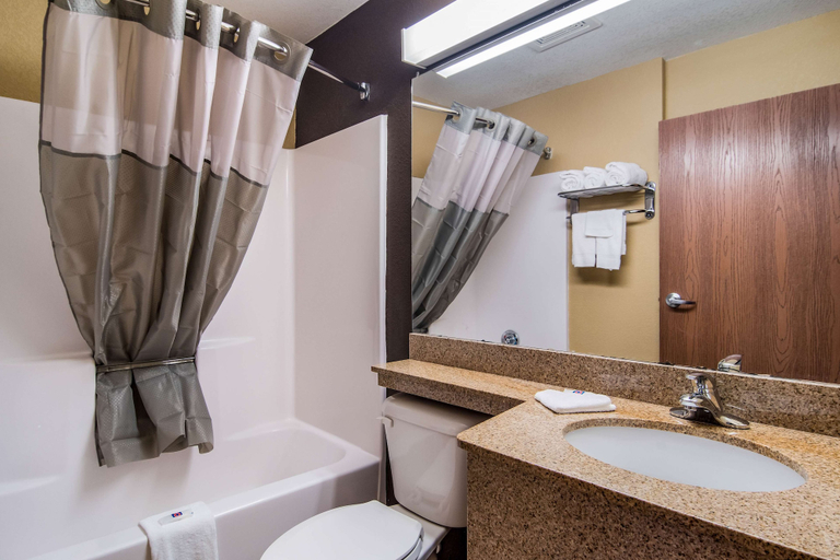 Bathroom 4, Motel 6 Canton, GA, Cherokee