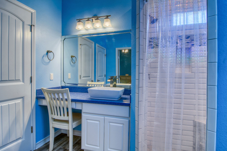 Bathroom 4, Moore Fun House by Silver Sands Vacation Rentals, Nueces