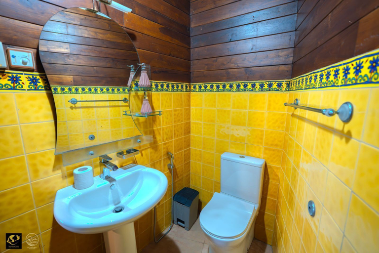 Bathroom, The Thotupola Habaraduwa, Habaraduwa