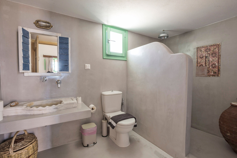 Bathroom, Ailouros guest house, South Aegean