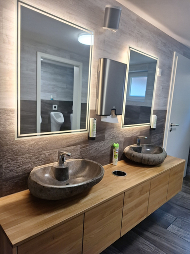 Bathroom 5, Grüner Hof, Ortenaukreis