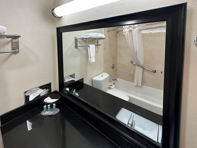 Bathroom 4, Studio 6 Suites - Dallas, TX - Downtown, Dallas