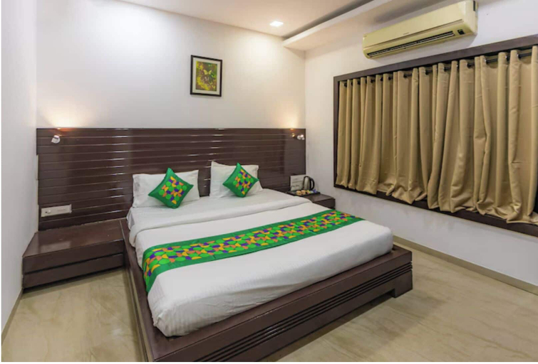 Bedroom 4, Treebo Shembekars Inn, Nagpur