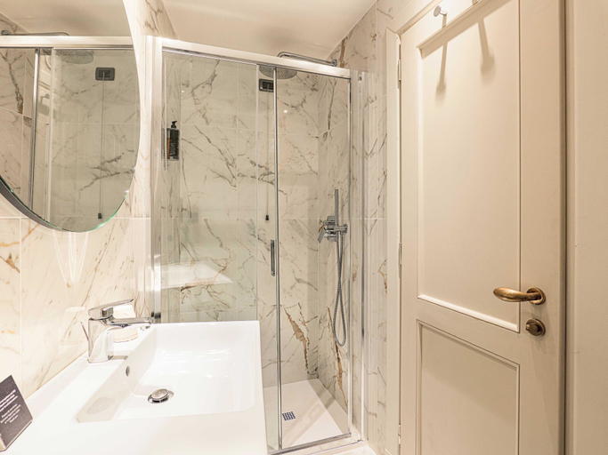 Bathroom 4, B&B Hotel Firenze Laurus al Duomo, Florence
