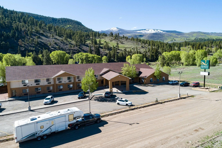 Exterior & Views 2, Quality Inn & Suites South Fork - Wolf Creek, Rio Grande