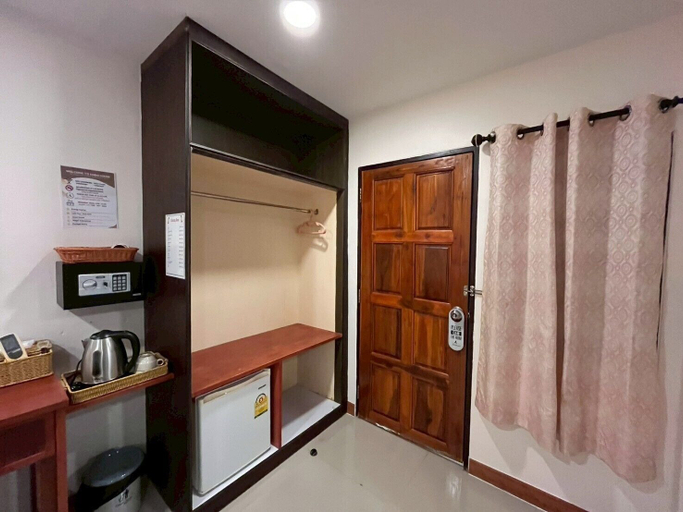 Others 5, Sabai House, Mueang Krabi