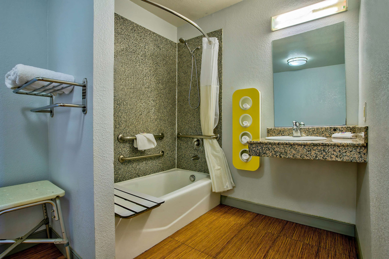 Bathroom 4, Motel 6 Menifee, CA, Riverside