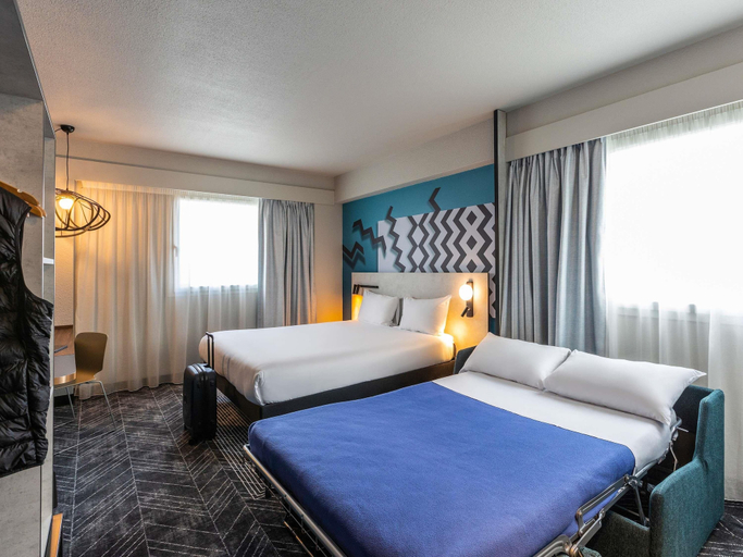 Bedroom 3, ibis Styles Bordeaux Meriadeck, Gironde
