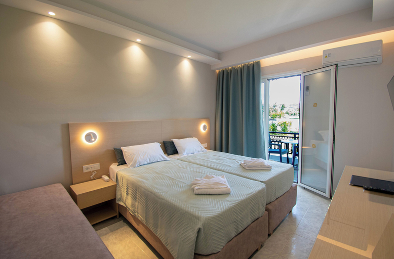 Bedroom 3, Denny's Inn Hotel, Ionian Islands