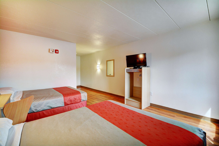 Bedroom 4, Motel 6 Seekonk, MA - Providence East, Bristol