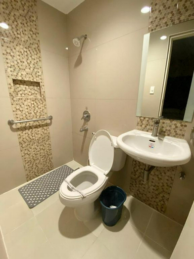 Bathroom 5, Hotel Sogo North EDSA, Quezon City