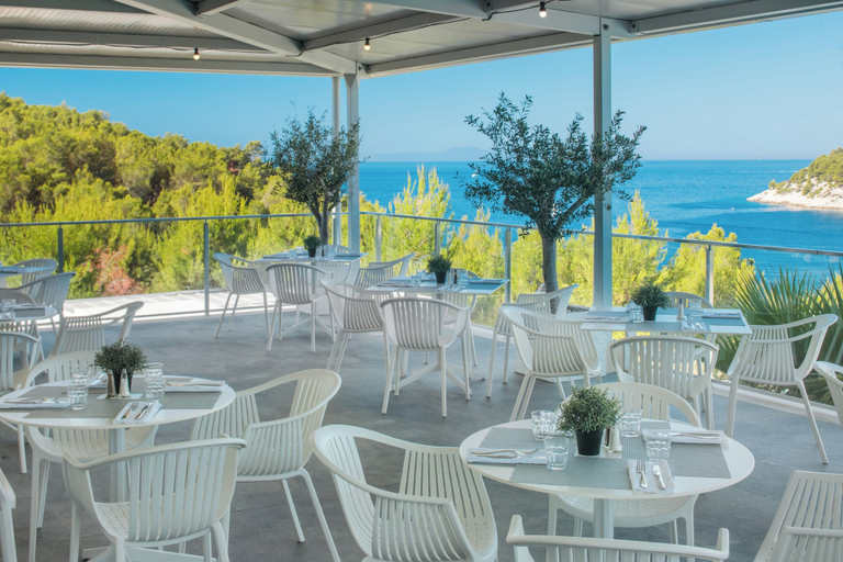 Food & Drinks 5, Gava Waterman Milna Resort, Milna