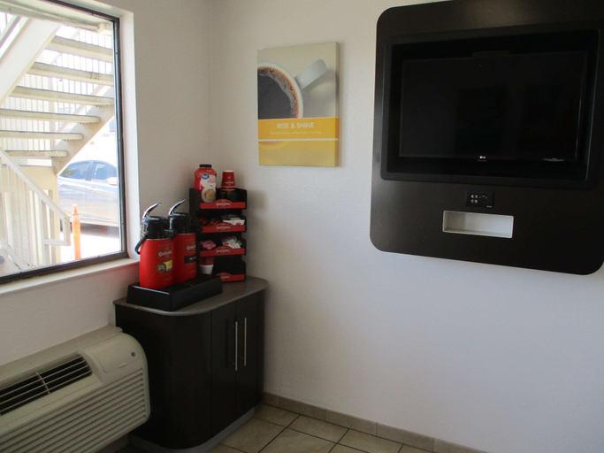 Others 5, Motel 6 Austin, TX – North Central, Travis