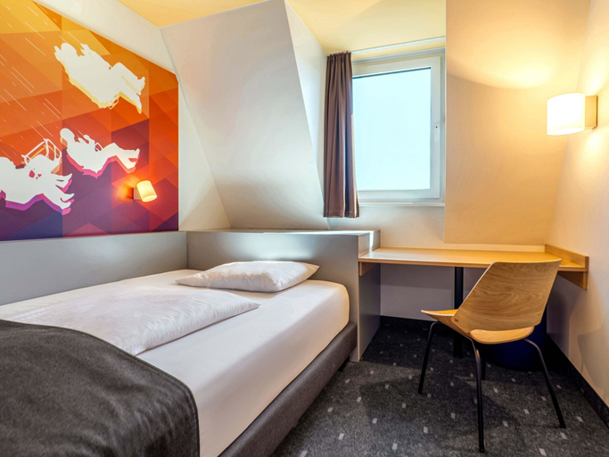 Bedroom 4, B&B Hotel Stuttgart-Bad Cannstatt, Stuttgart