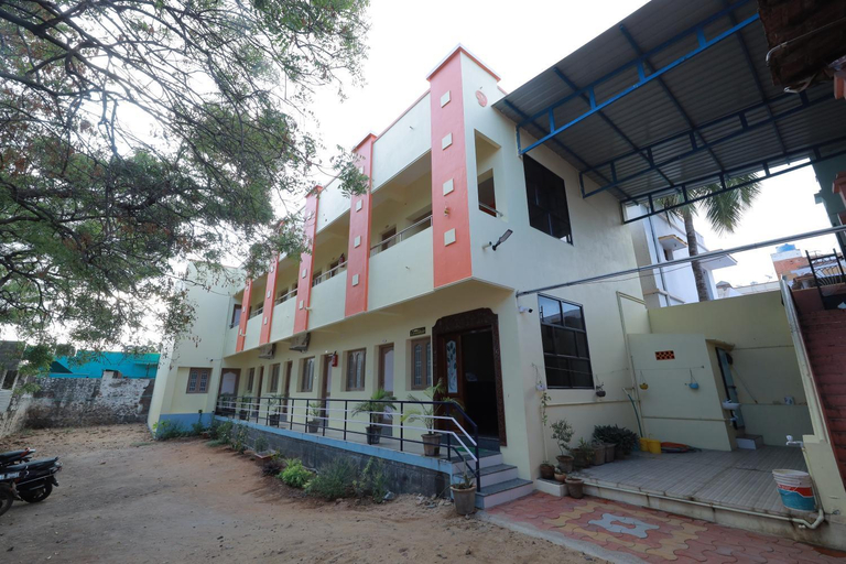 Others 3, Somas kandar Lodge, Tirunelveli