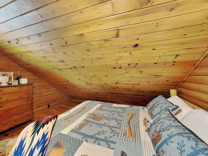 Bedroom 3, Windy Acres by Taylor Made Deep Creek, Garrett
