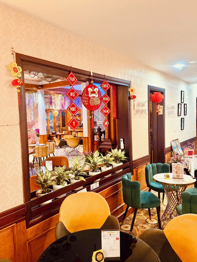 Food & Drinks 5, Airstar Hotel & Apartment, Tân Bình