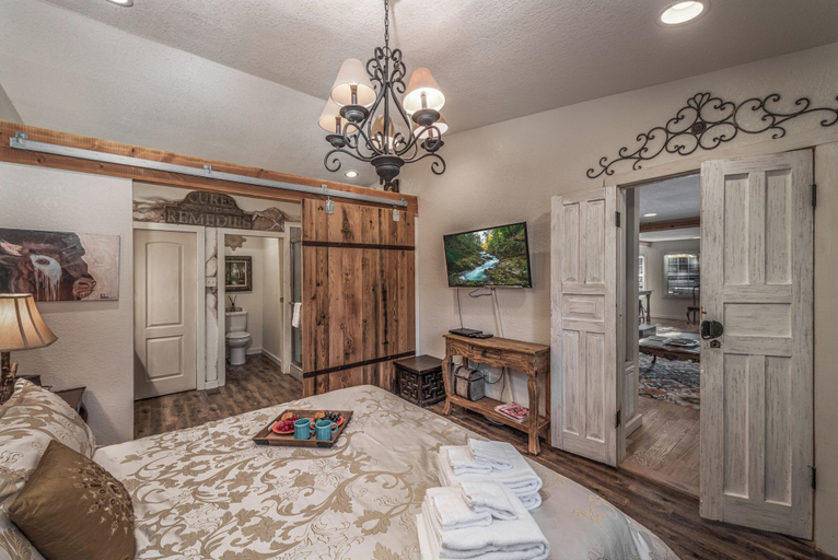 Bedroom 3, Sugar Butter Chalet by Ruidoso Vacation Rentals, Lincoln