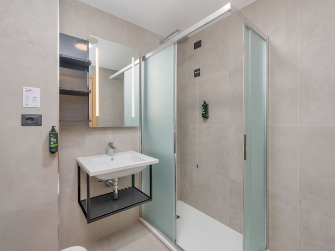 Bathroom 2, B&B HOTEL CALENZANO FIRST, Florence