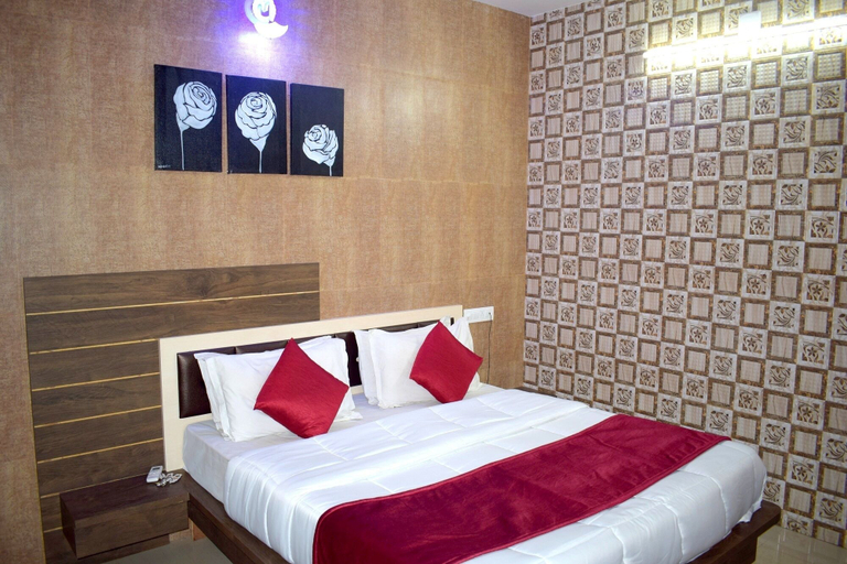Bedroom 5, Sky Stays Heaven, Devbhumi Dwarka