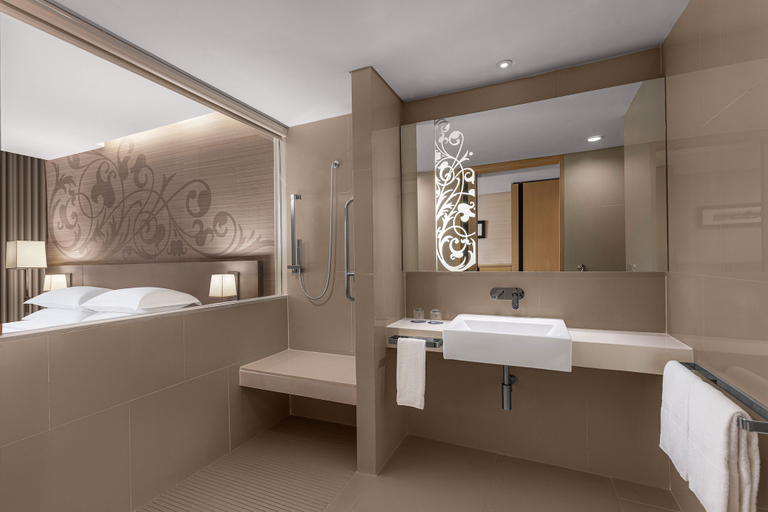 Bathroom 4, Paradox Bangkok Sukhumvit, Wattana