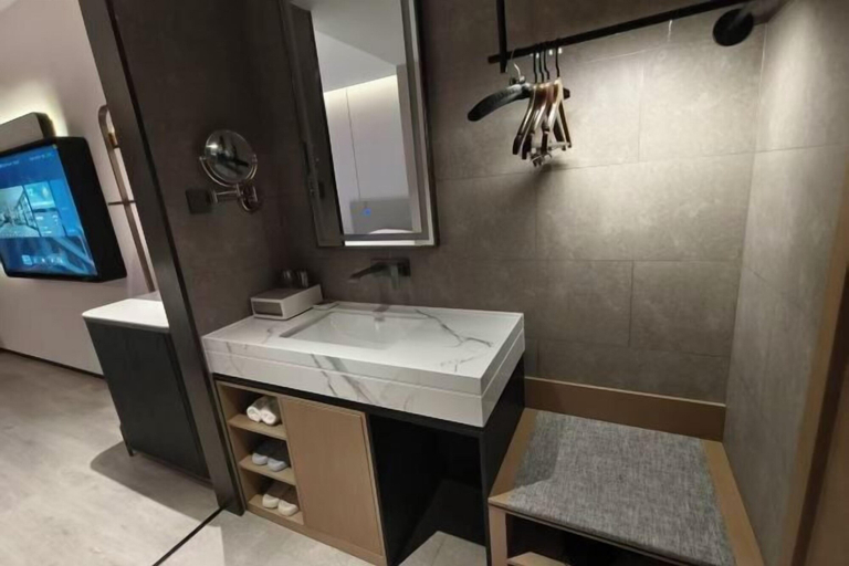 Bathroom 3, Mohan Huating Hotel, Xishuangbanna Dai