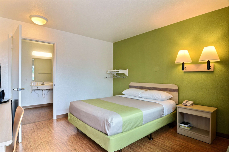 Bedroom 4, Motel 6 Tumwater, WA - Olympia, Thurston