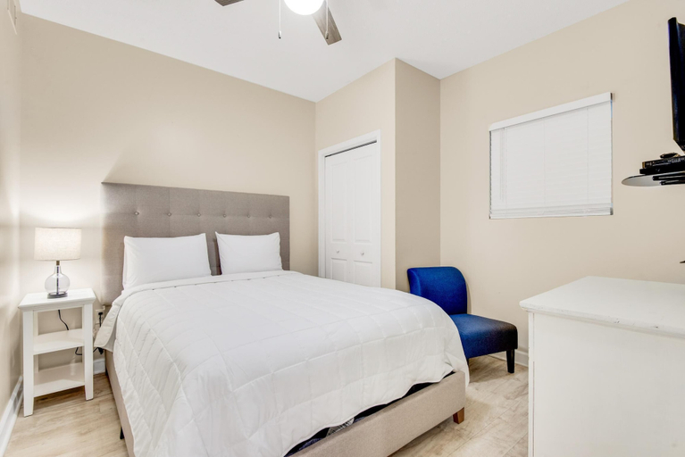 Bedroom 3, Sterling Reef 802, Bay