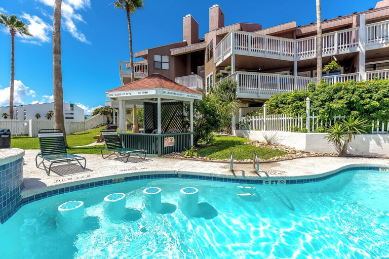 Exterior & Views 2, Gulf Breeze by Silver Sands Vacation Rentals, Nueces