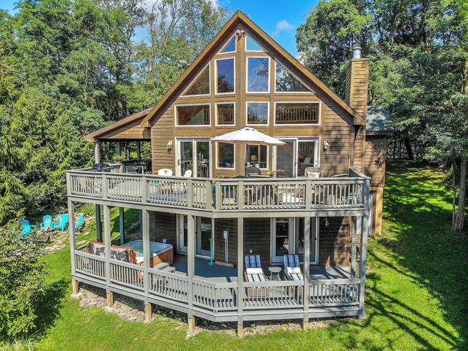 Exterior & Views 2, The Quarterdeck by Taylor Made Deep Creek, Garrett