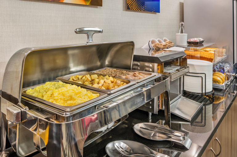 Food & Drinks 5, Comfort Inn Sherbrooke - Estrie, La Région-Sherbrookoise
