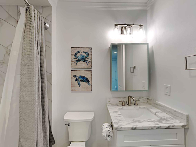 Bathroom 5, Abacos #304 by Southern Vacation Rentals, Walton