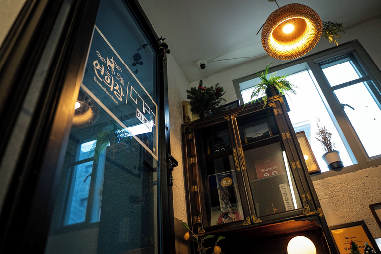 Exterior & Views 2, YH GuestHouse - Hostel, Seodaemun