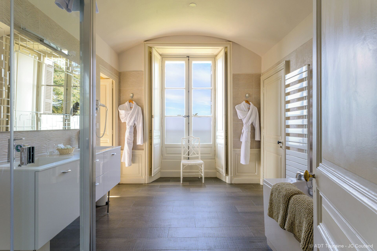 Bathroom 5, Chateau de Rochecotte, Indre-et-Loire